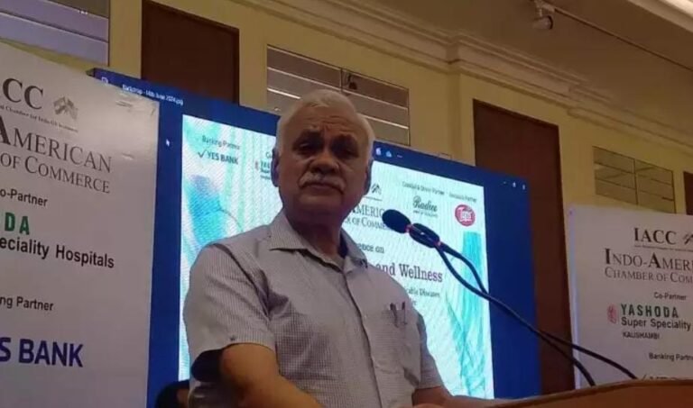योग के माध्यम से ही हम निरोग रह सकते हैं: दुर्गा शंकर मिश्रा, इंडो अमेरिकन चैम्बर ऑफ कॉमर्स के सेमिनार में पहुंचे मुख्य सचिव, बताईं योग की खूबियां